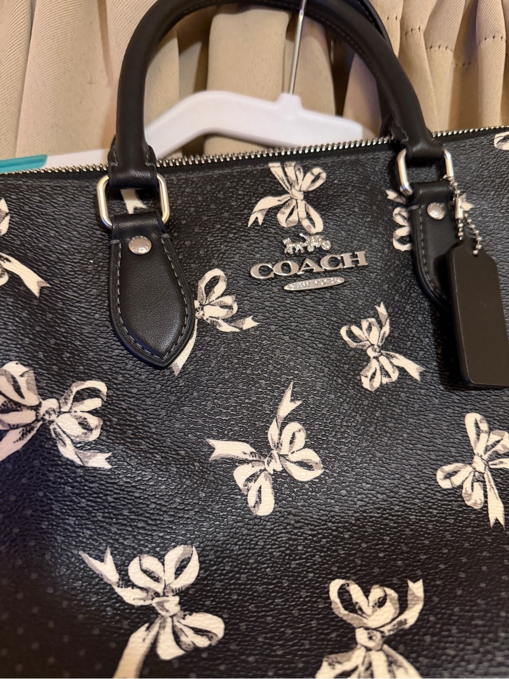 Coach Bow Print Georgia Satchel - Picture 2 of 7